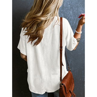Blusa premium de manga corta con escote en V